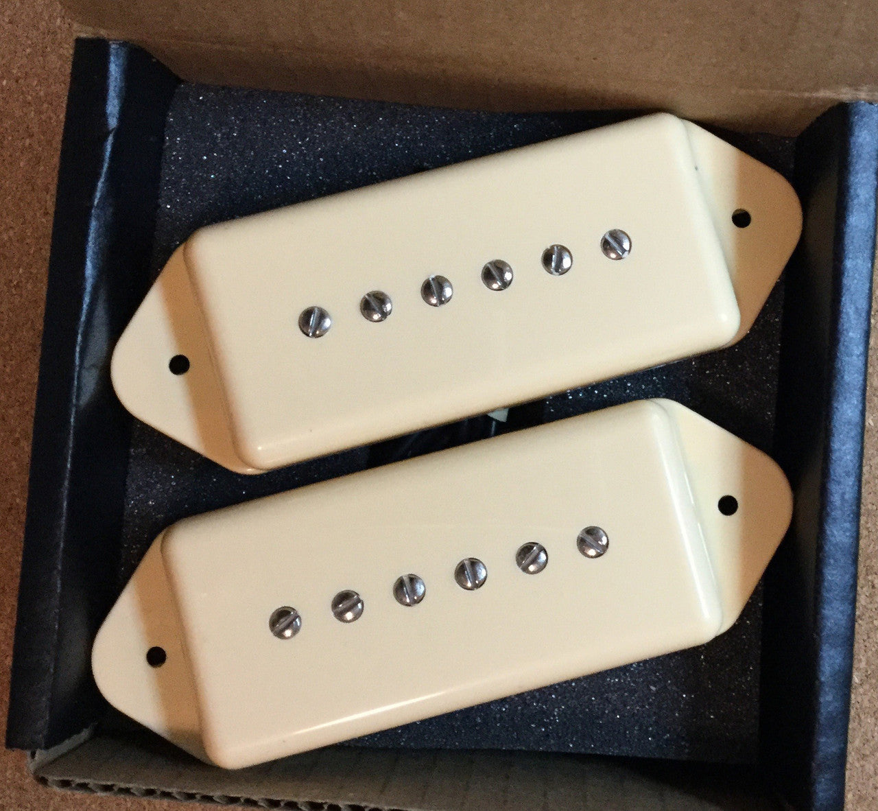 Handwound 50's Gibson Style P90 Dog Ear Alnico III Pickup Set