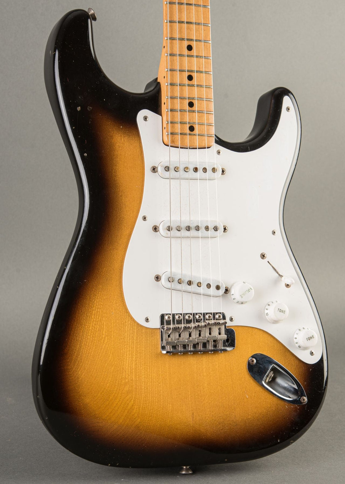 1954 Fender Stratocaster Specs
