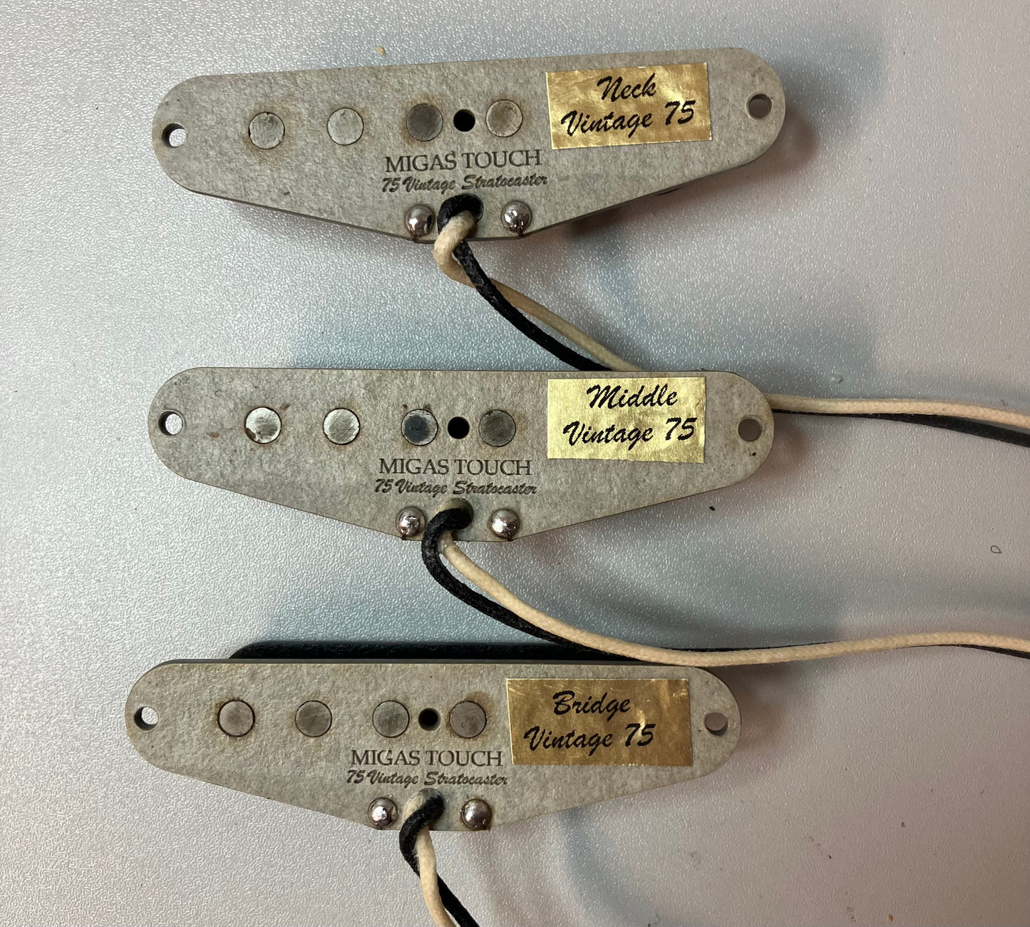Left Handed Vintage Classics Collection '75 Stratocaster Alnico V Pickup Set Lacquer Potted