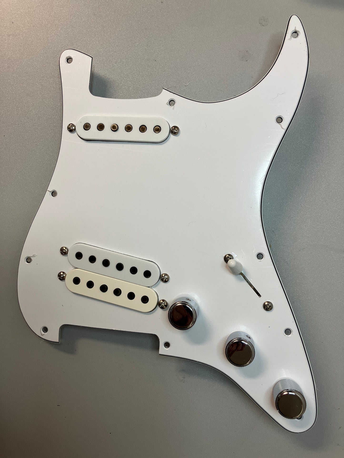 Vintage Classics Robbie Robertson Last Waltz Stratocaster Loaded Pickguard 8 or 11 Hole White